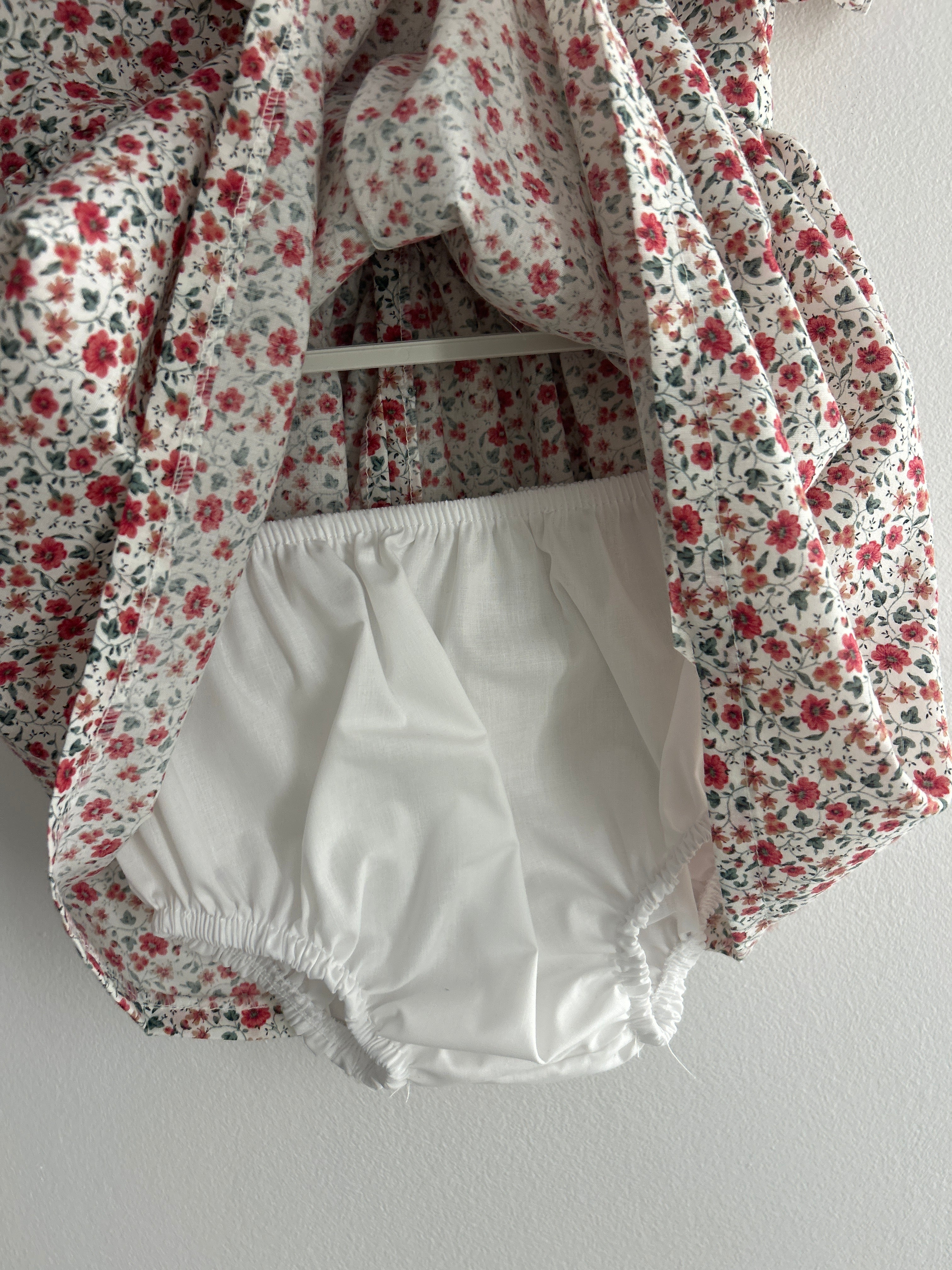 VESTIDO CUELLO SMOCK FLORES