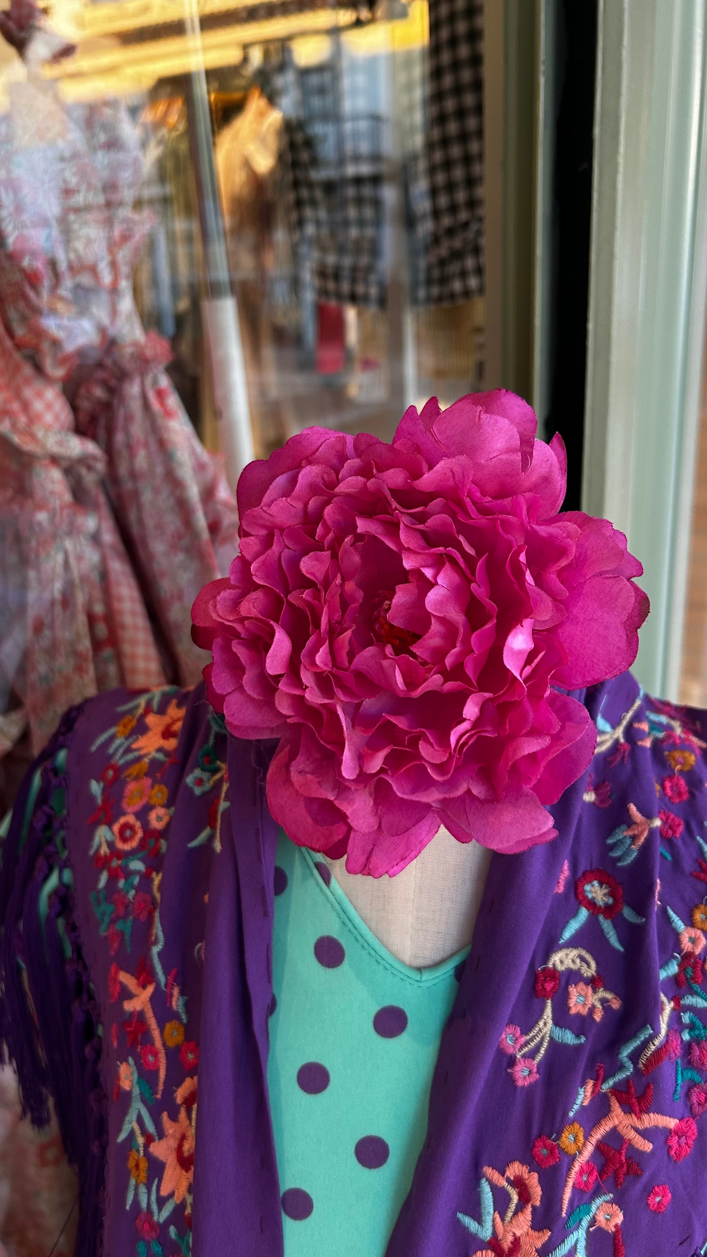 PEONÍA MEDIANA ROSA-BUGANVILLA