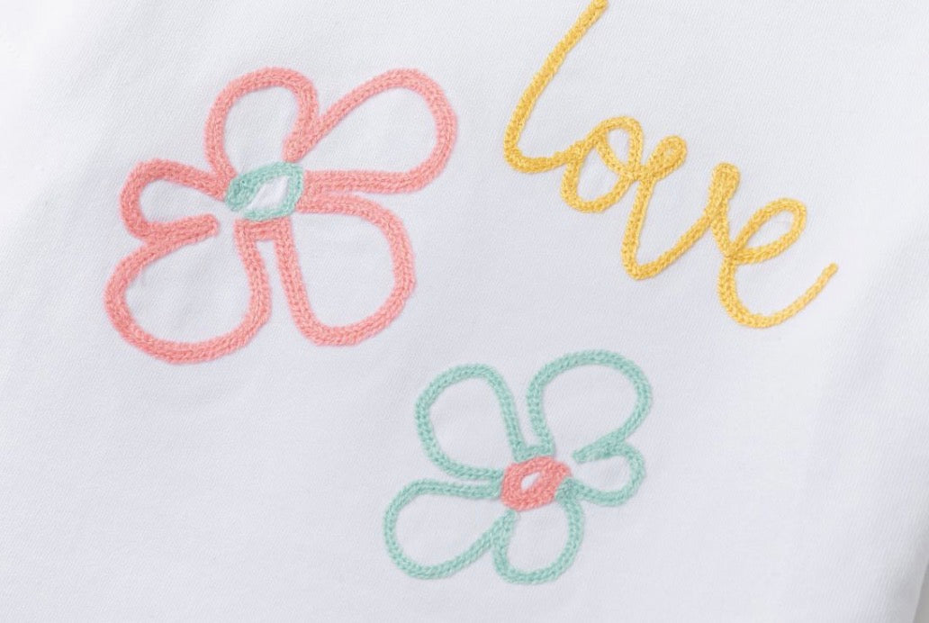 Camiseta blanca flores