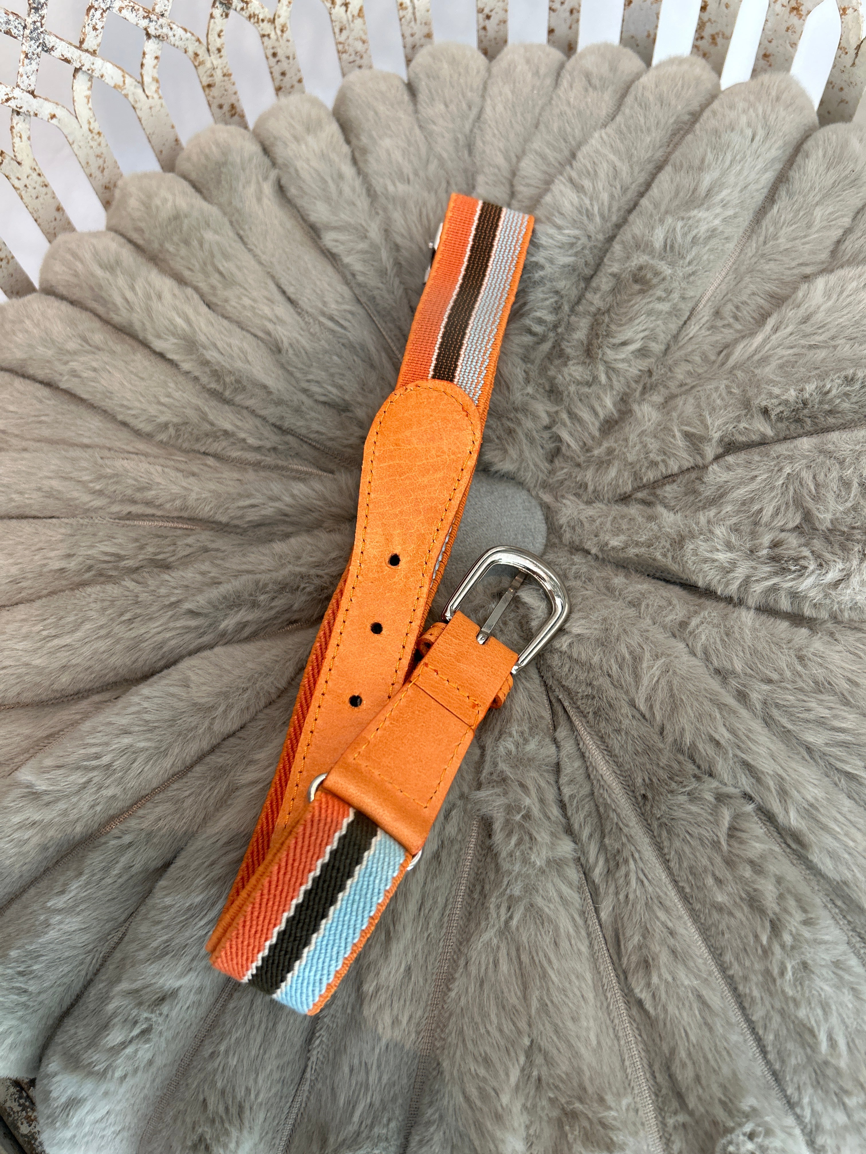 Cinturón ajustable naranja y celeste