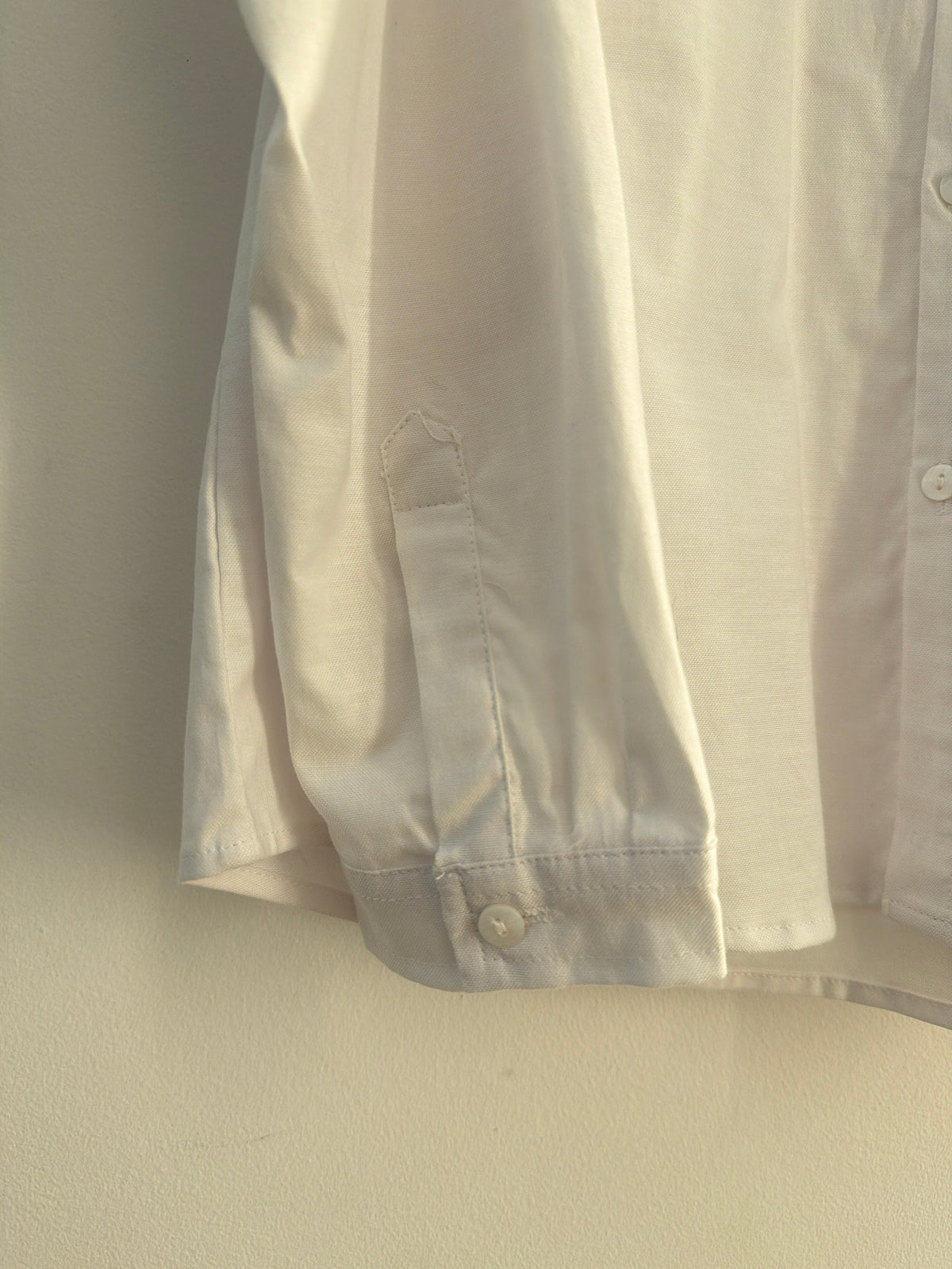 Camisa blanca vestir con cuello