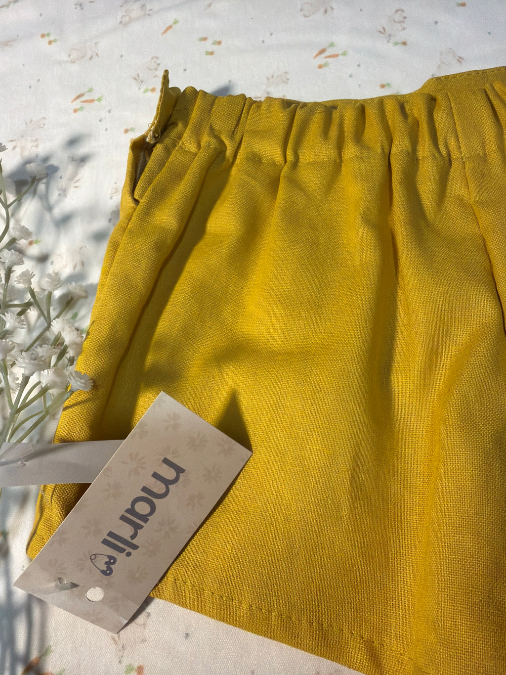 PANTALÓN CORTÓ MOSTAZA DH 6217