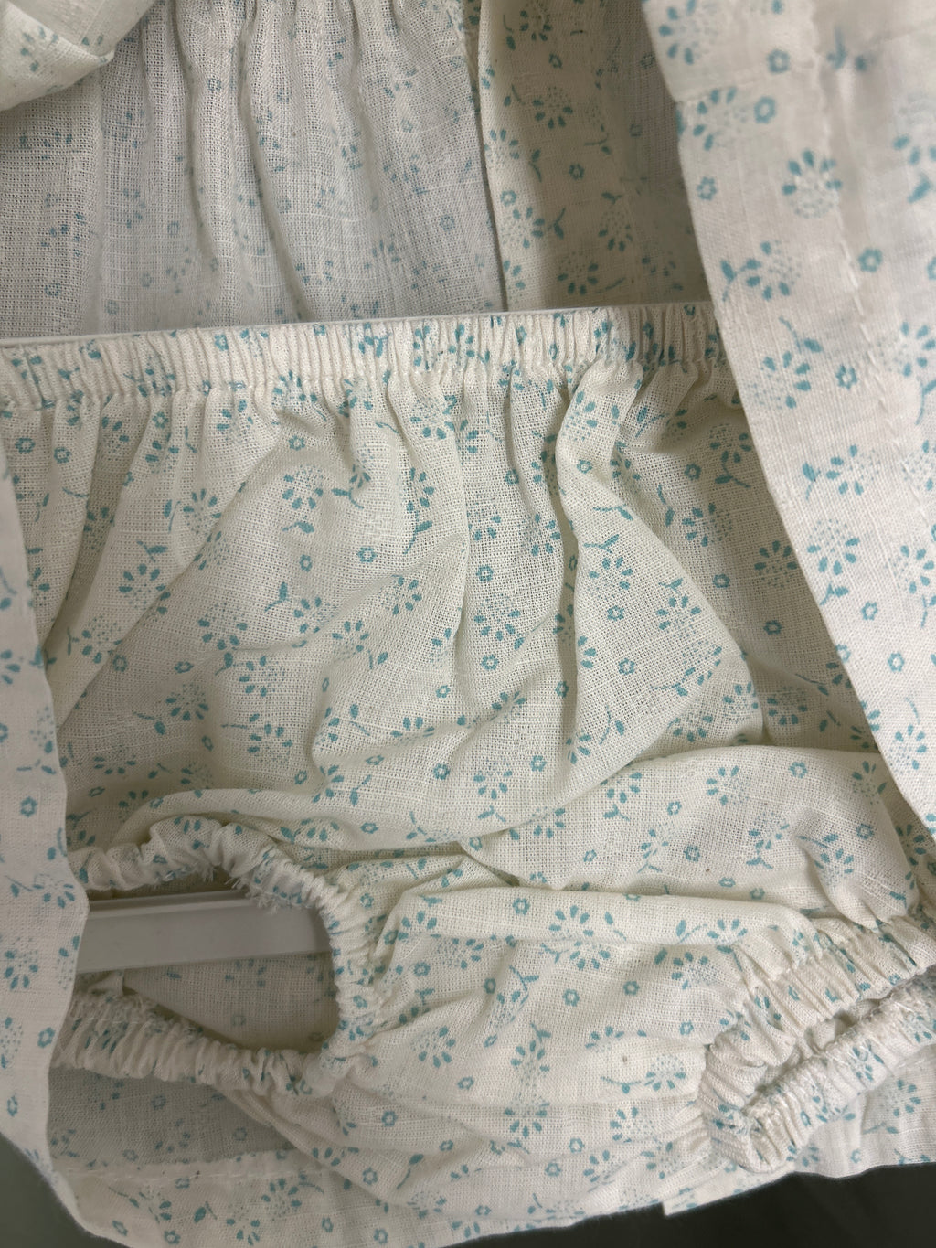 VESTIDO FLORECITAS VERDES