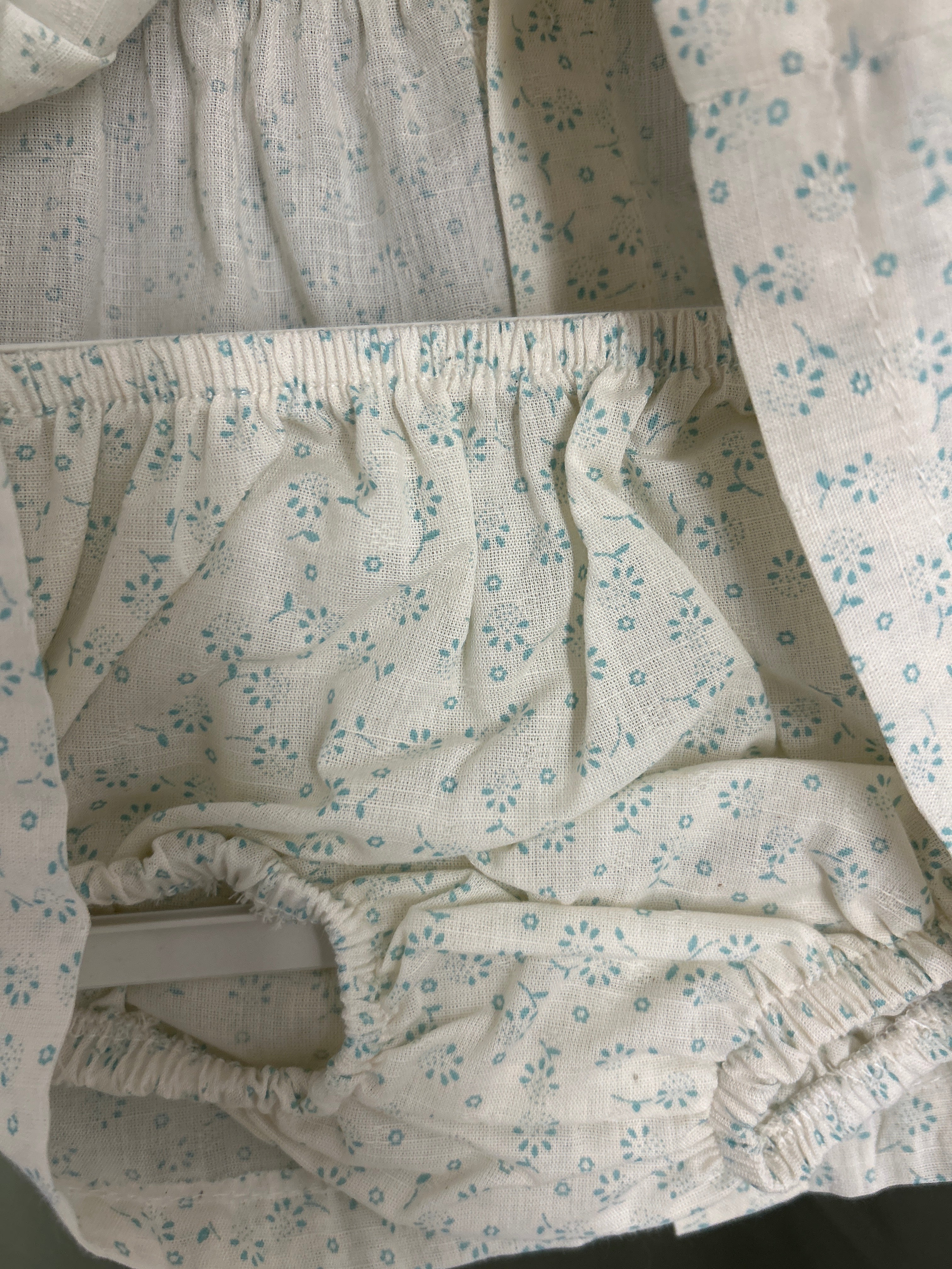 VESTIDO FLORECITAS VERDES