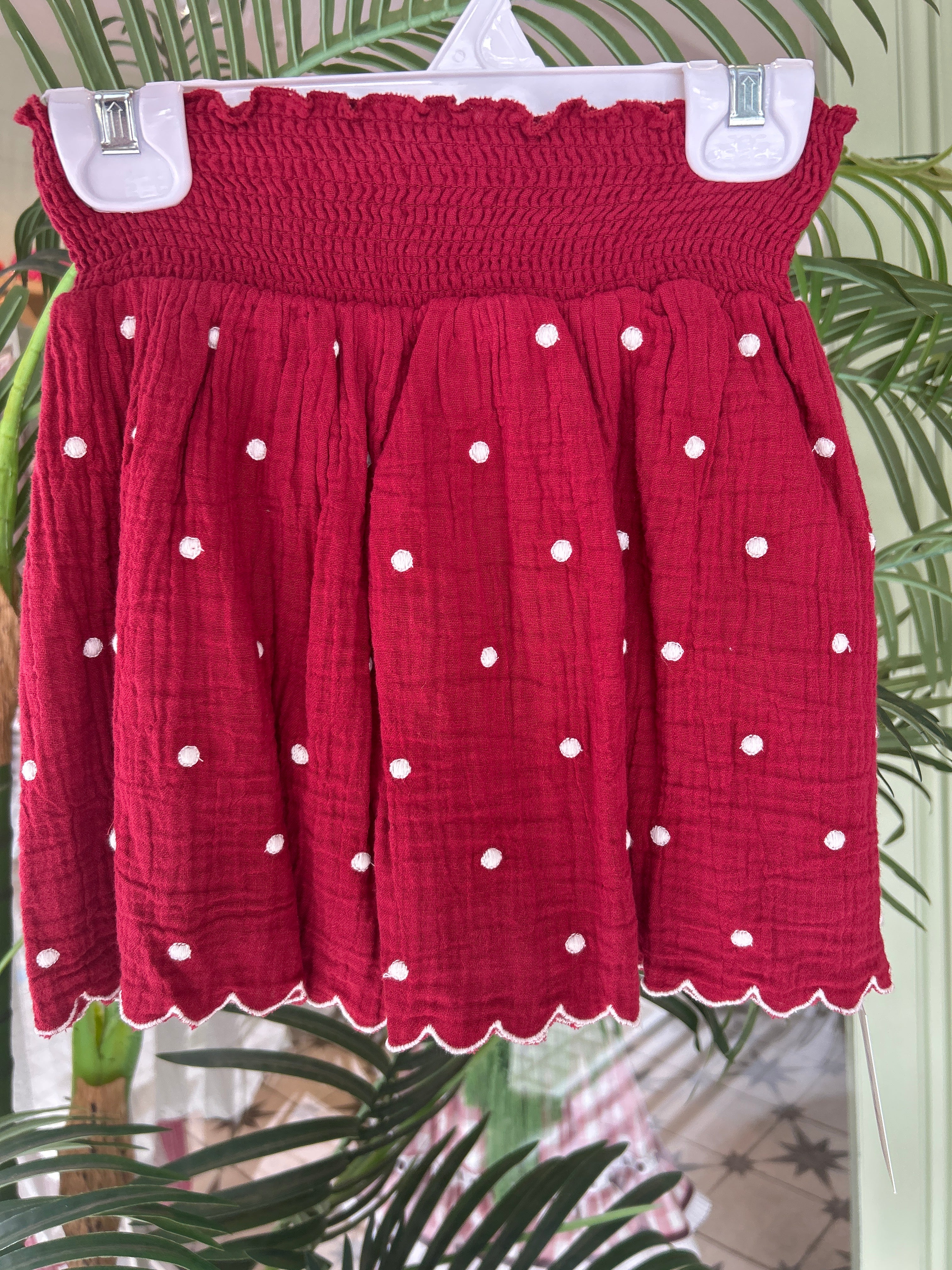 Falda burdeos con lunares