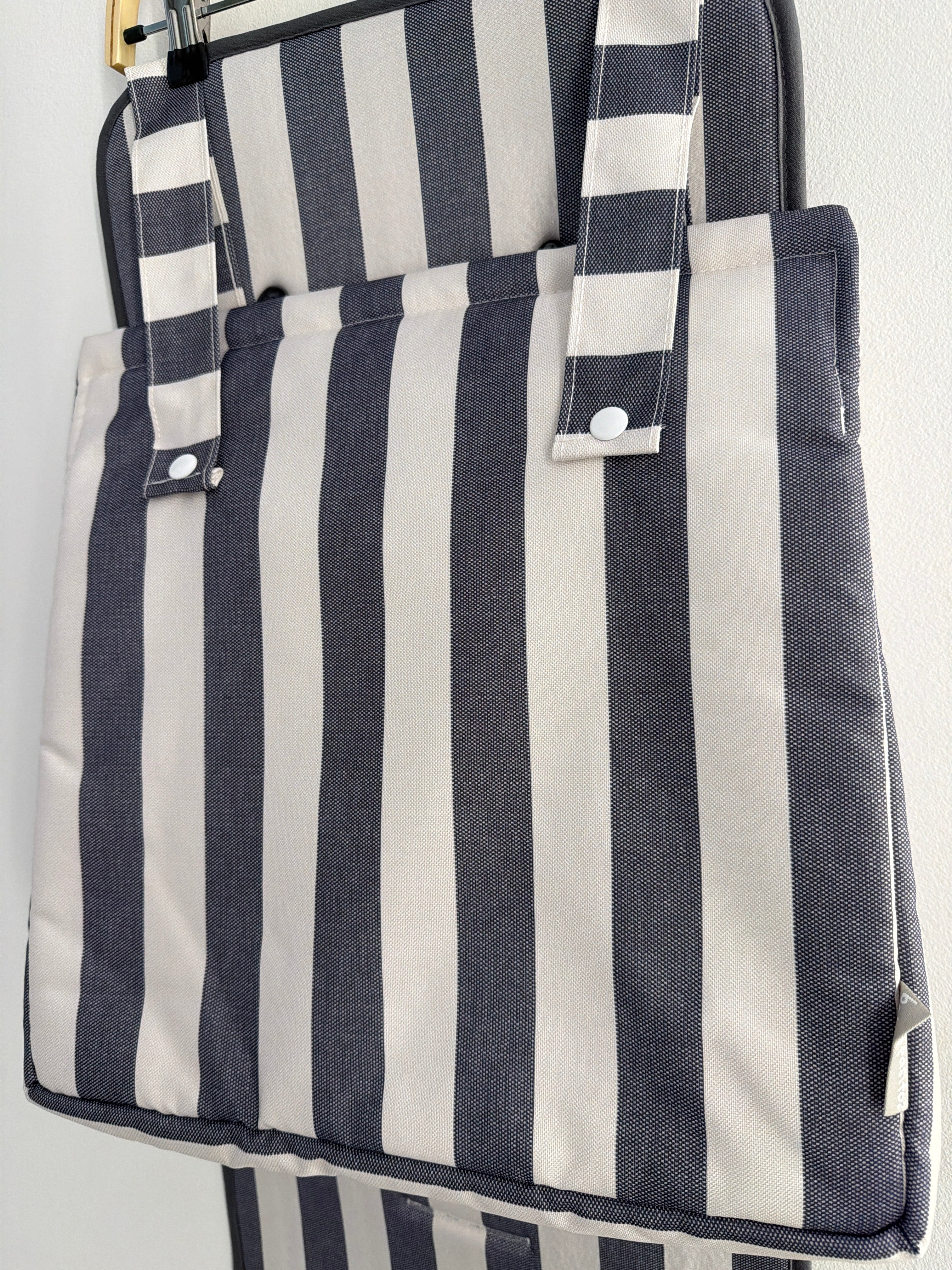 Colchoneta + bolso azul marino