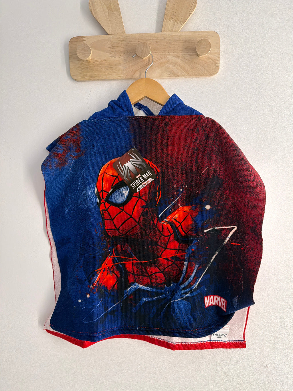 Poncho spiderman