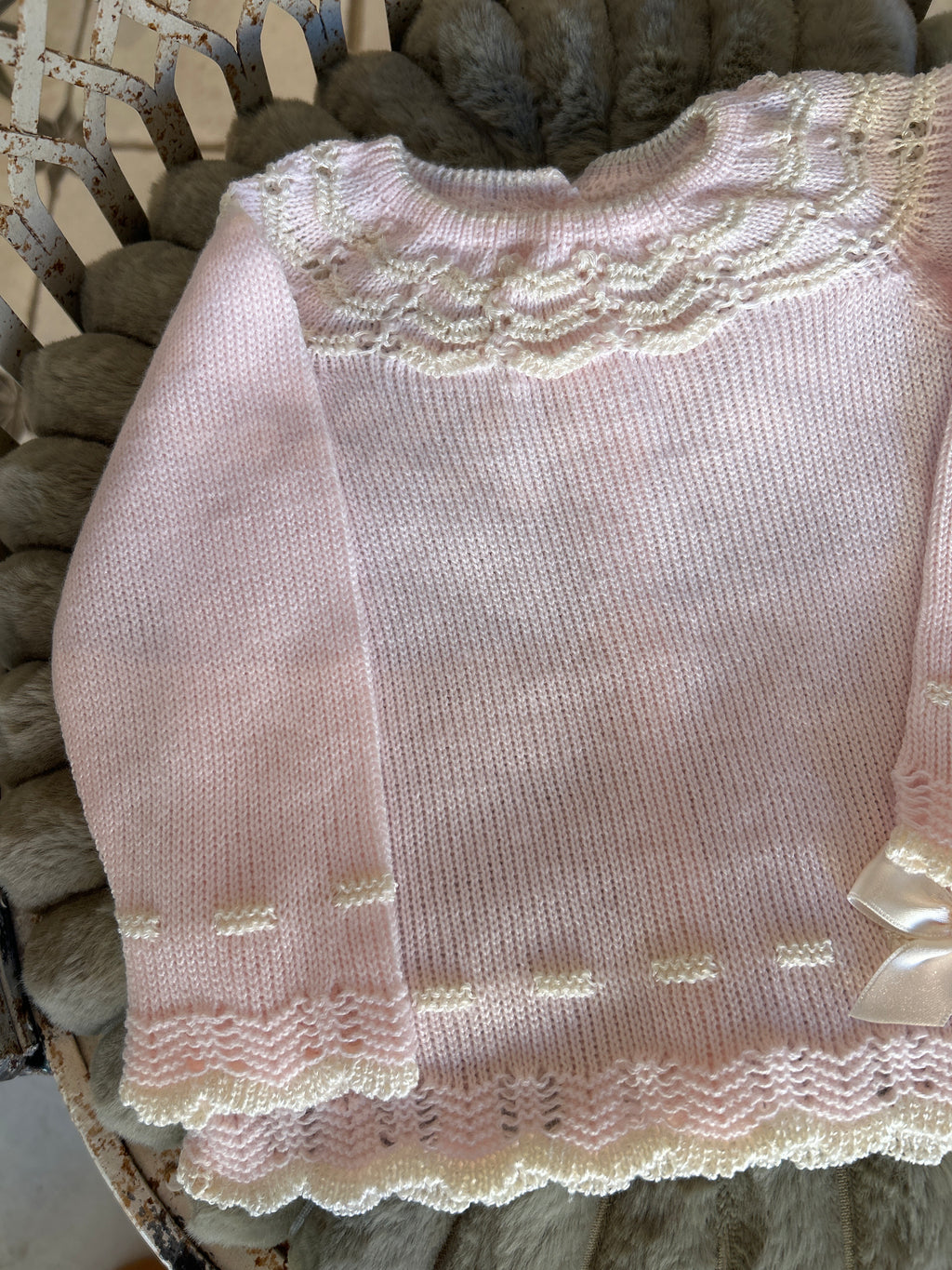Conjunto hilo rosa y beig