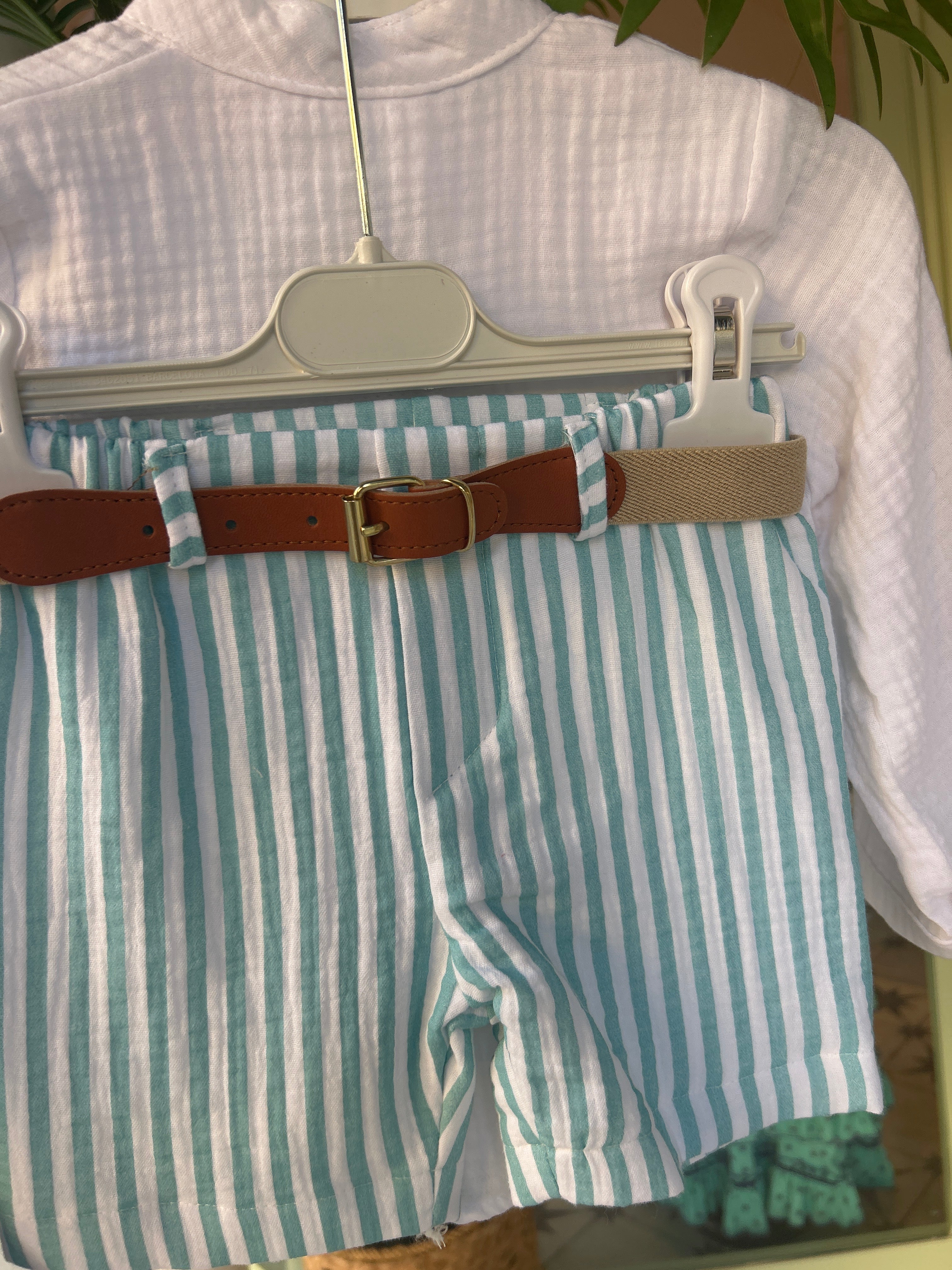 Conjunto rayas verdes y blancas