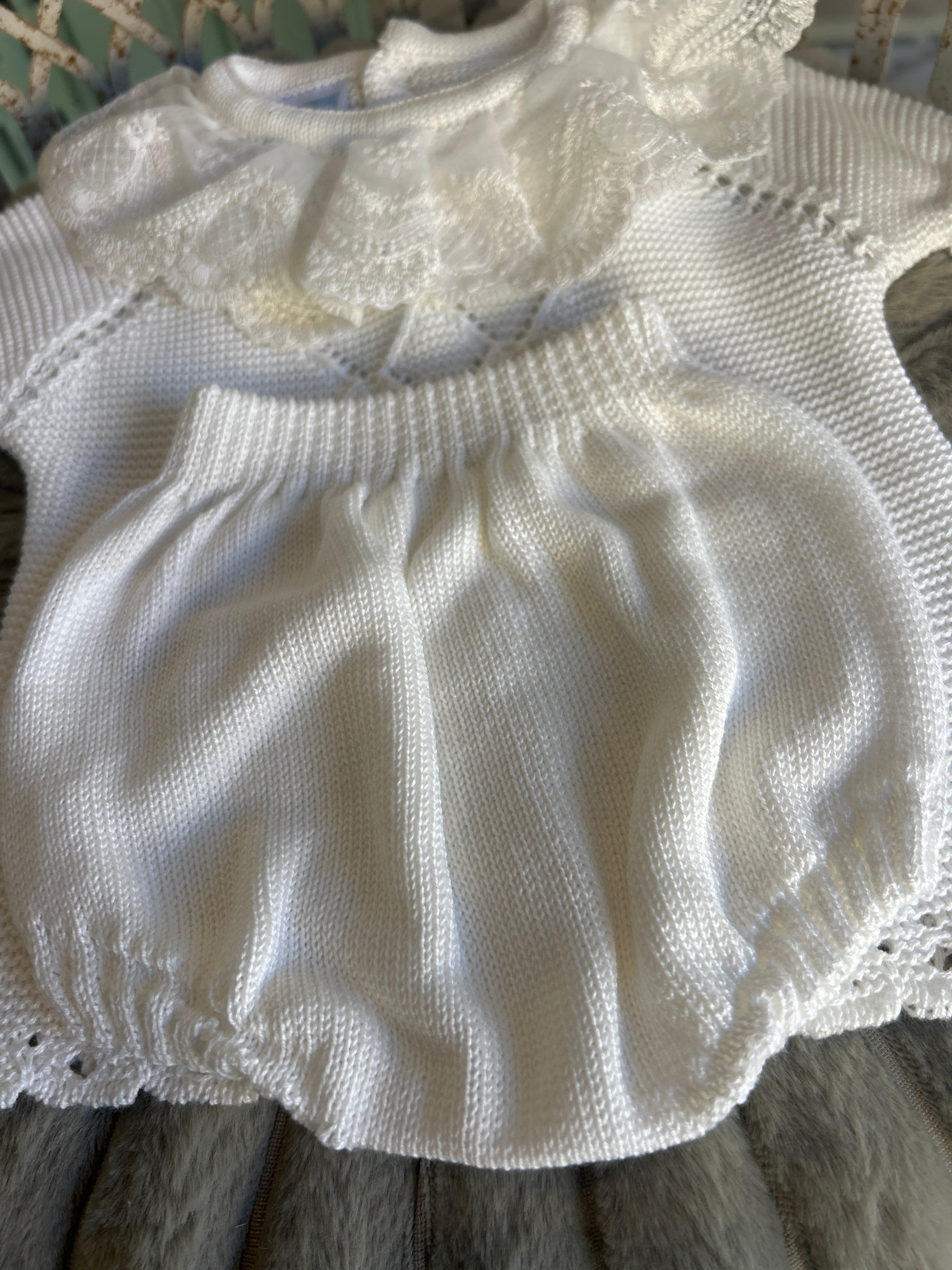 Conjunto hilo blanco roto