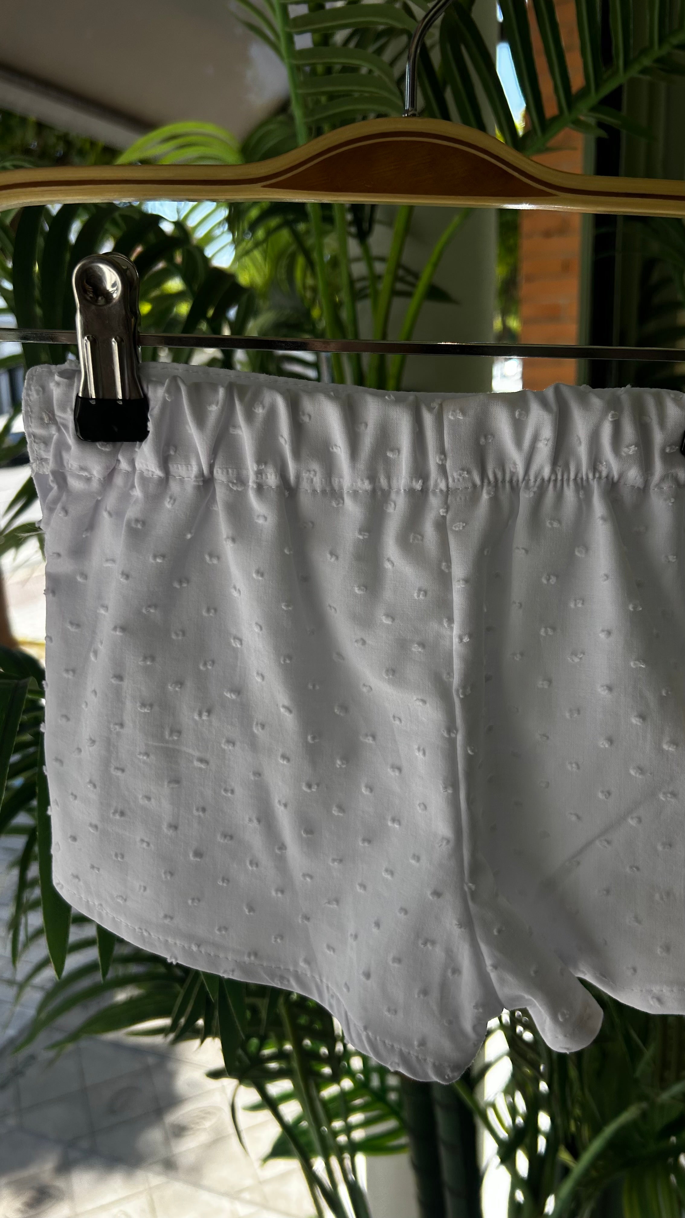 PANTALÓN CORTO PLUMETI BLANCO