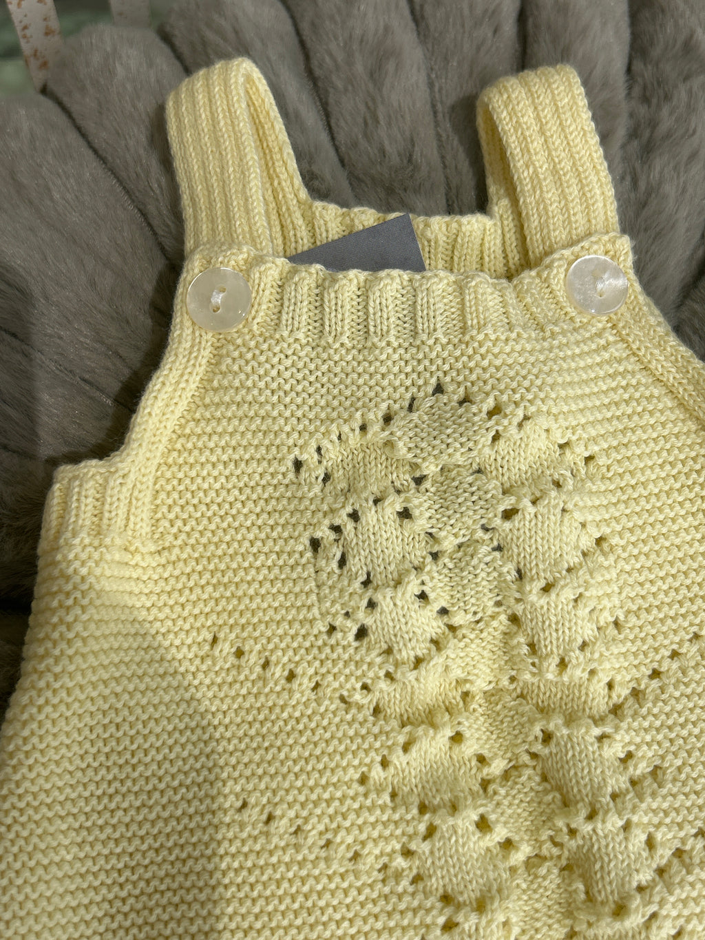 Pelele hilo amarillo