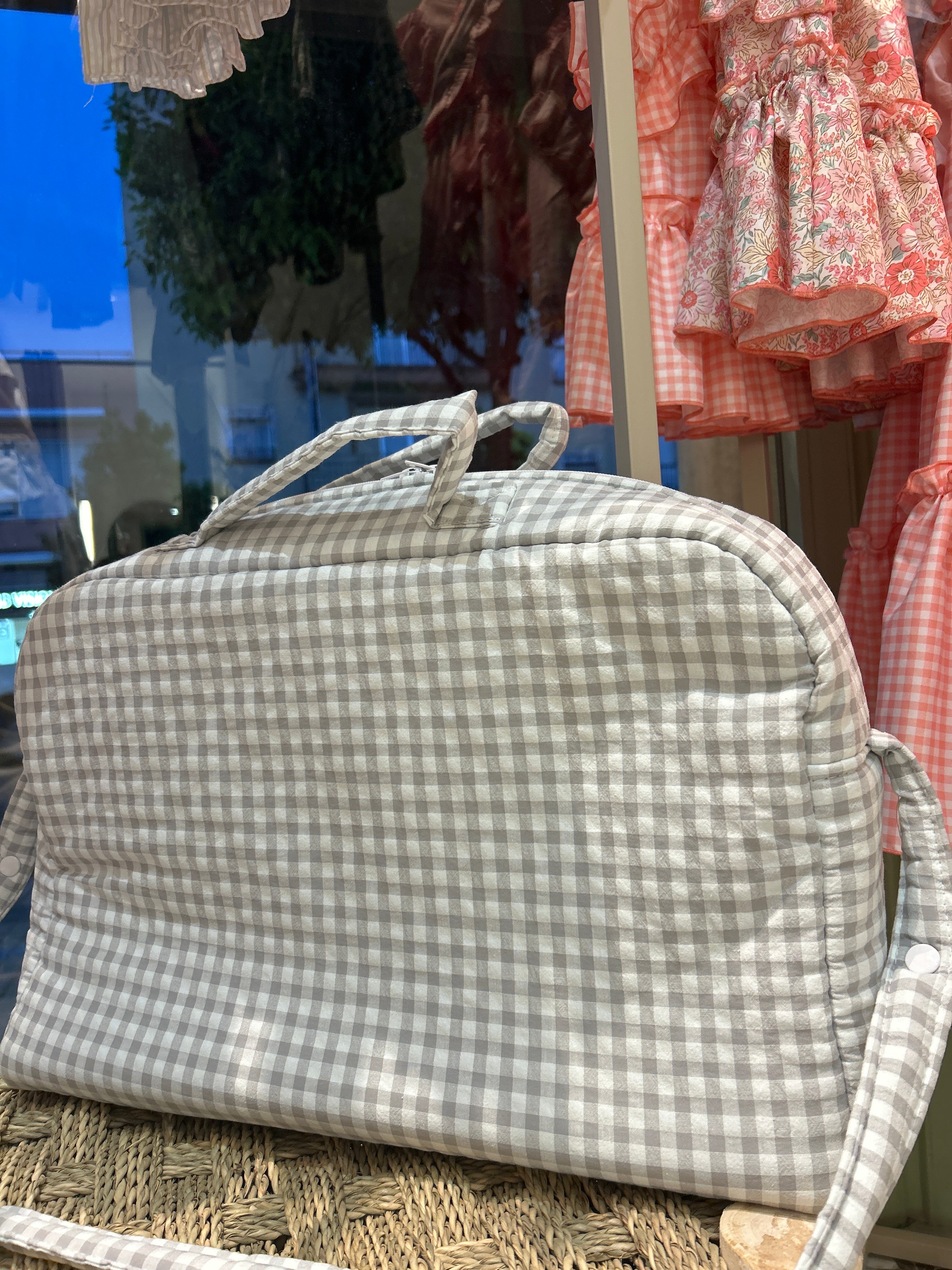 BOLSO MATERNIDAD VICHY GRIS