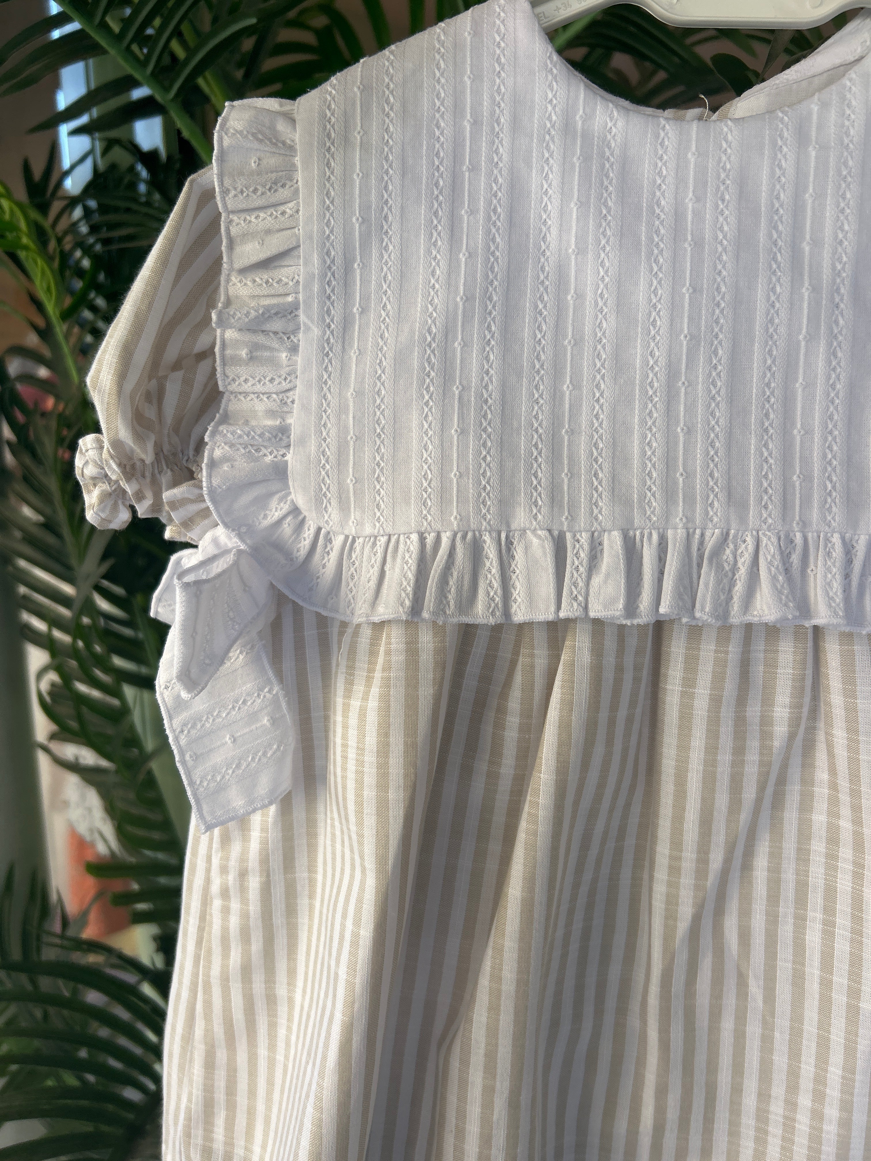 Vestido rayas beig