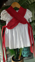 VESTIDO BLANCO CON MAÑANITA CORAL
