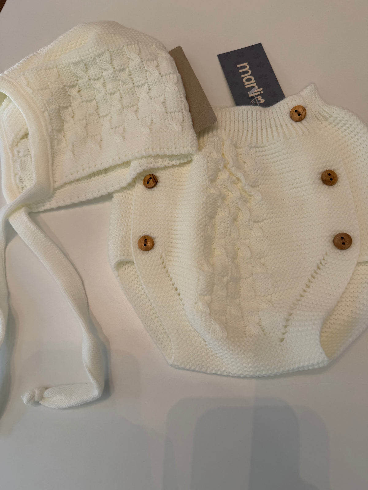 Conjunto capota y braguita blanco roto