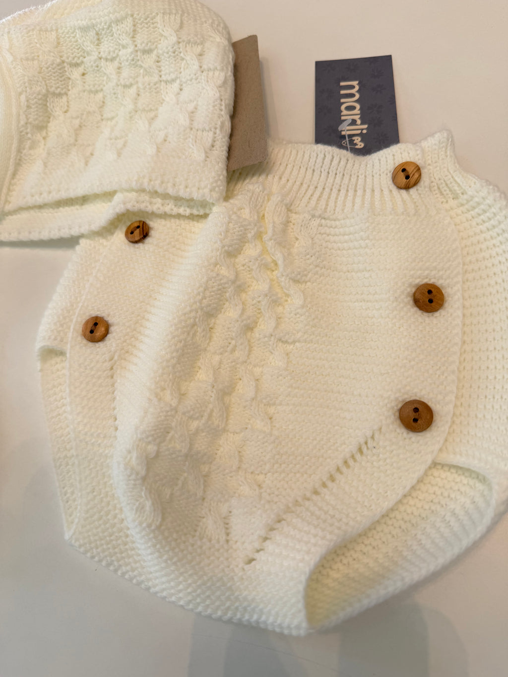 Conjunto capota y braguita blanco roto