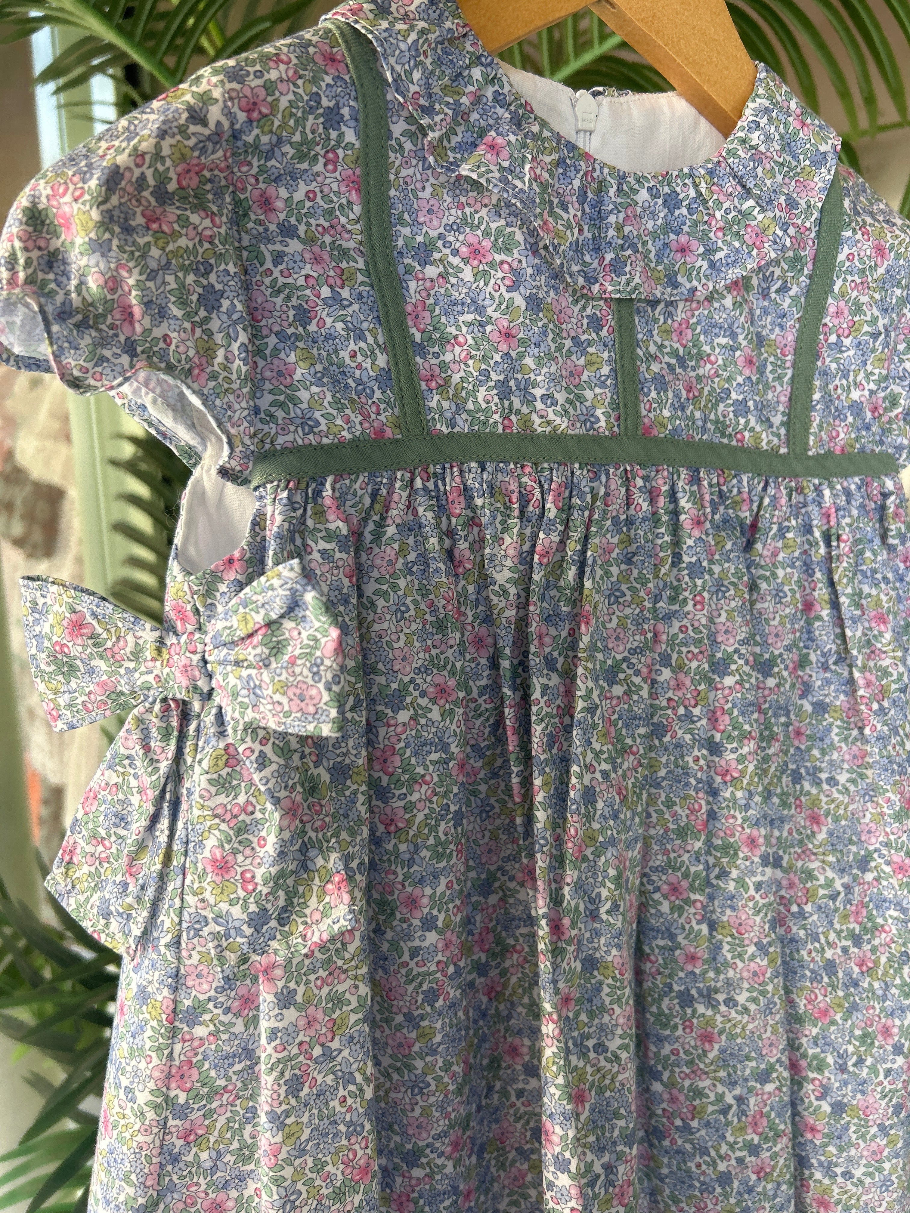 Vestido flores Lola