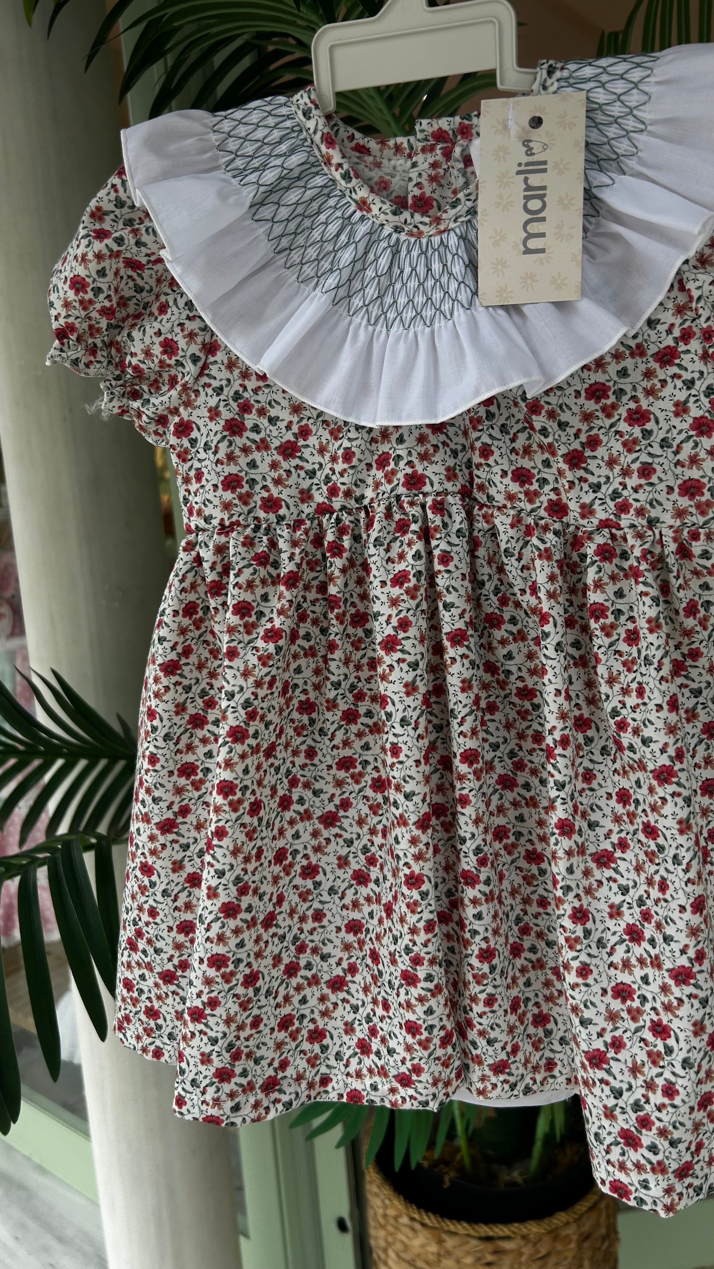 VESTIDO CUELLO SMOCK FLORES