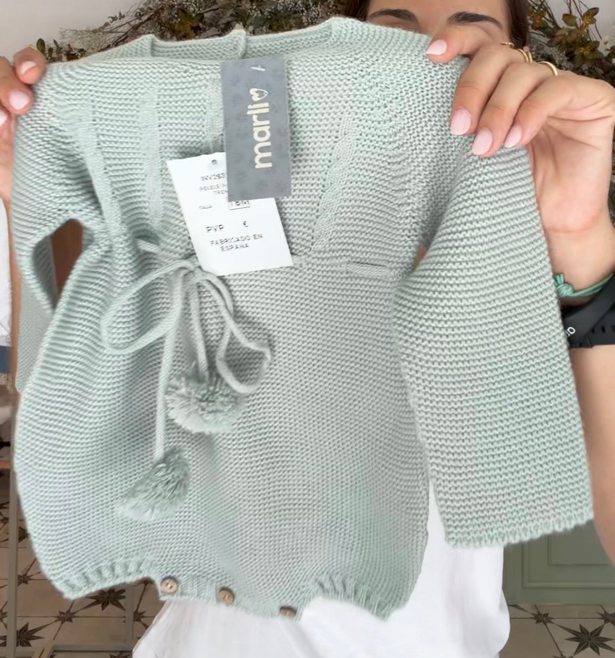 Pelele lana pompón verde