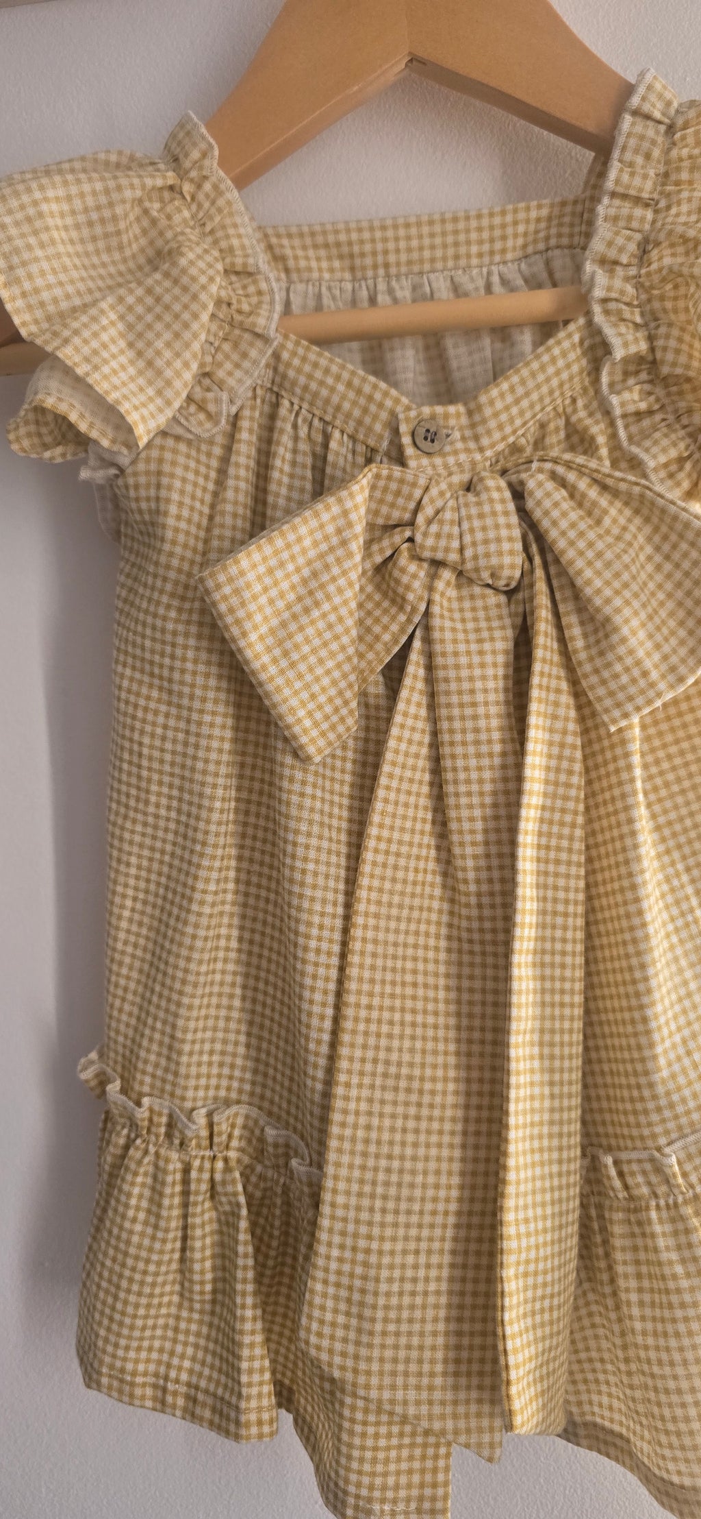 VESTIDO OCRE